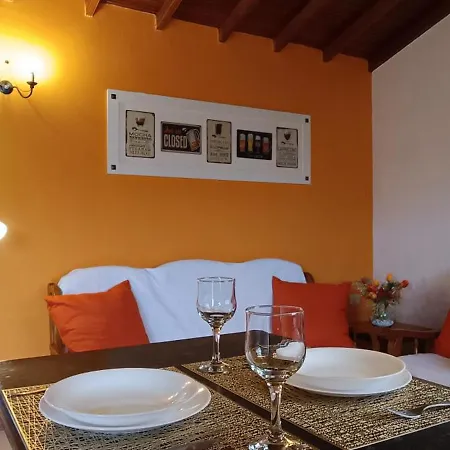 Casa Tinajas 2 Holiday home Triquivijate